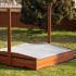 Suletud liivakast pinkide ja katusega Springos SBP140RSET02 140x140 cm