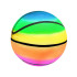 Kummist värviline vikerkaarepall
