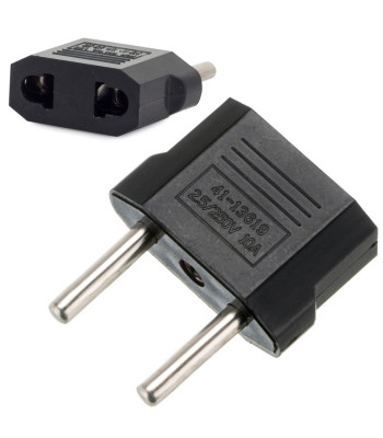 Universaalne pistikuadapter Poola pistikupesale, 125V–250V, 6A