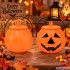 Halloweeni kõrvitsakujuline maiustusämber kaane ja sangaga, 16 cm