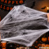 Valge veniv ämblikuvõrk 4 musta ämblikuga – Halloweeni kaunistus
