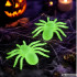 Fluorestseeruvad Halloweeni ämblikud, 2 tk, rohelised, 11 × 7 cm