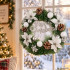 Jõulupärg valgete lillede, hõbedaste kaunistuste ja kirjaga Merry Christmas, 40 cm