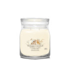 Yankee Candle Aromaatne küünal Signature klaasist keskmine "Soft Wool" - merevaik 368 g