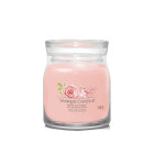 Yankee Candle Aromaatne küünal Signature klaasist keskmine Fresh Cut Rose s 368 g